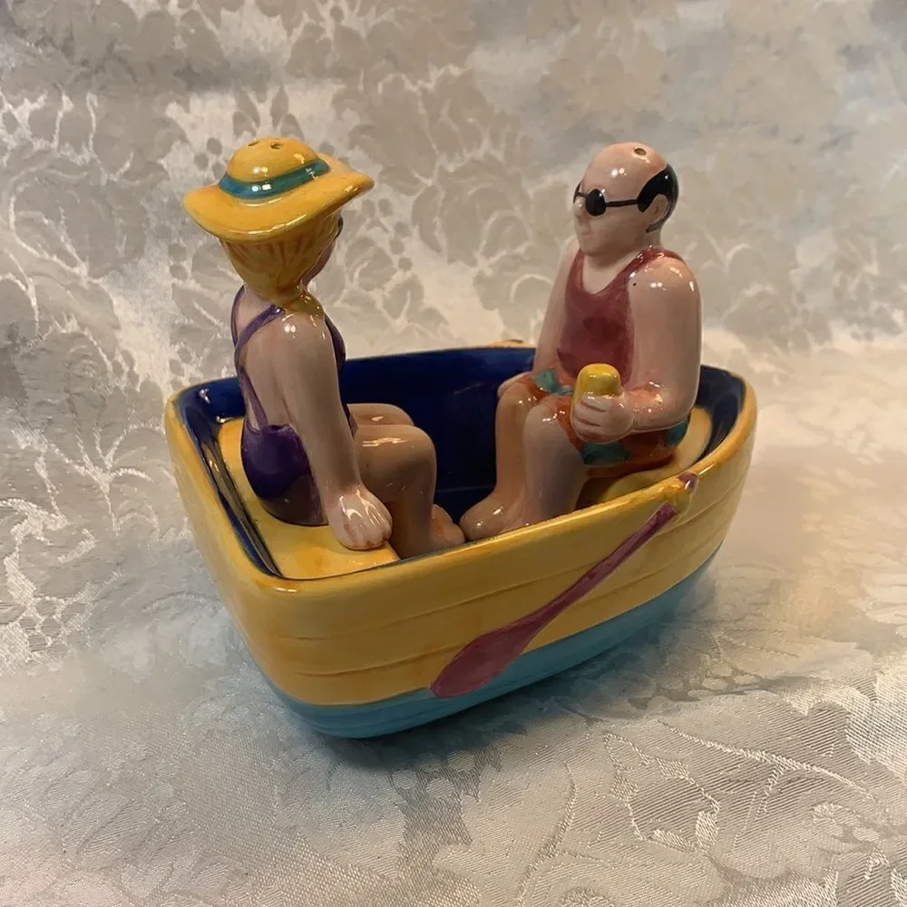 Summer Salt Pepper Shakers Row Boat Oars Man Drink Beer Woman Bathing Suit Fun